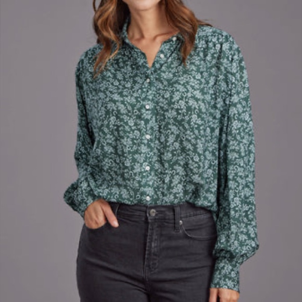 Stetson Lucky Little Floral & Horseshoe Pattern Blouse Size Small NWT - Picture 2 of 4